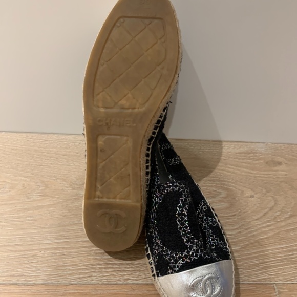 Chanel Espadrille 36 Embroidered Leather Cap Toe Cc Flats - size 36 - Picture 5 of 5